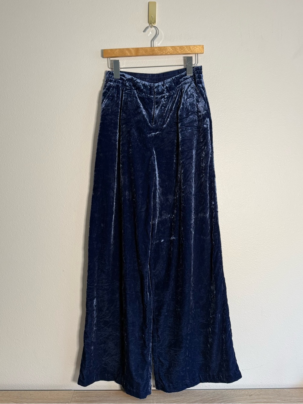 Anthropologie blue Wide Leg Velvet pants size S